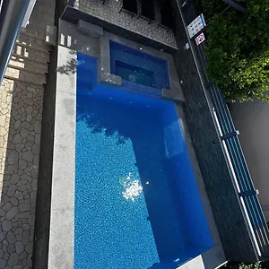 Blazevic, Heated Pool&jacuzzi Apartmán